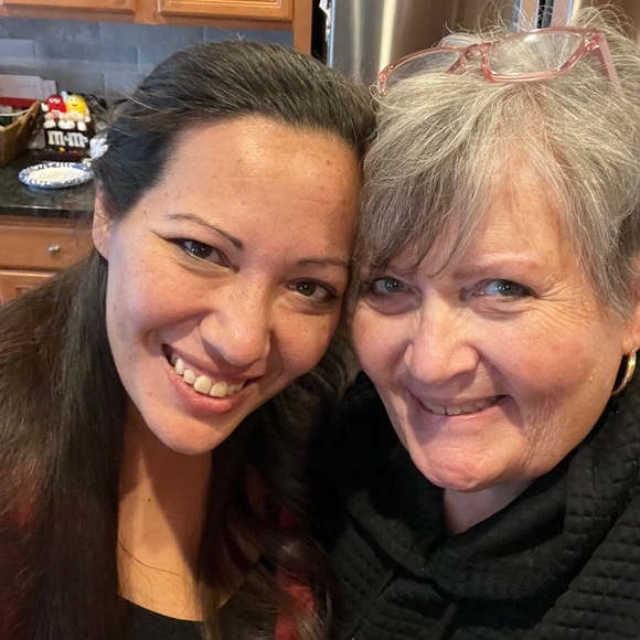 Meet your Posher, Karen - Picture 3 of 10